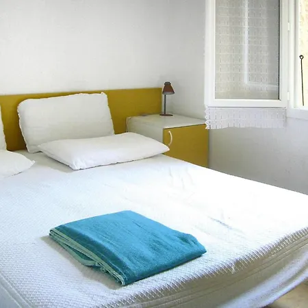 With Balcony Or Small Garden, Cleaning Included * Ghisonaccia