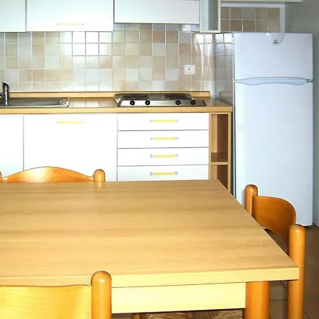 With Balcony Or Small Garden, Cleaning Included * Ghisonaccia